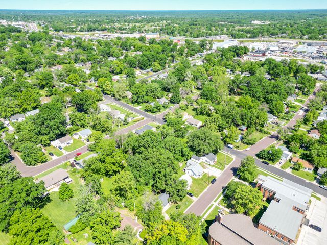 601 RIDGEWAY AVE, Columbia, MO 65203