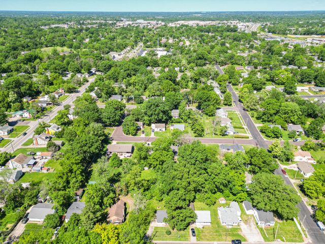 601 RIDGEWAY AVE, Columbia, MO 65203
