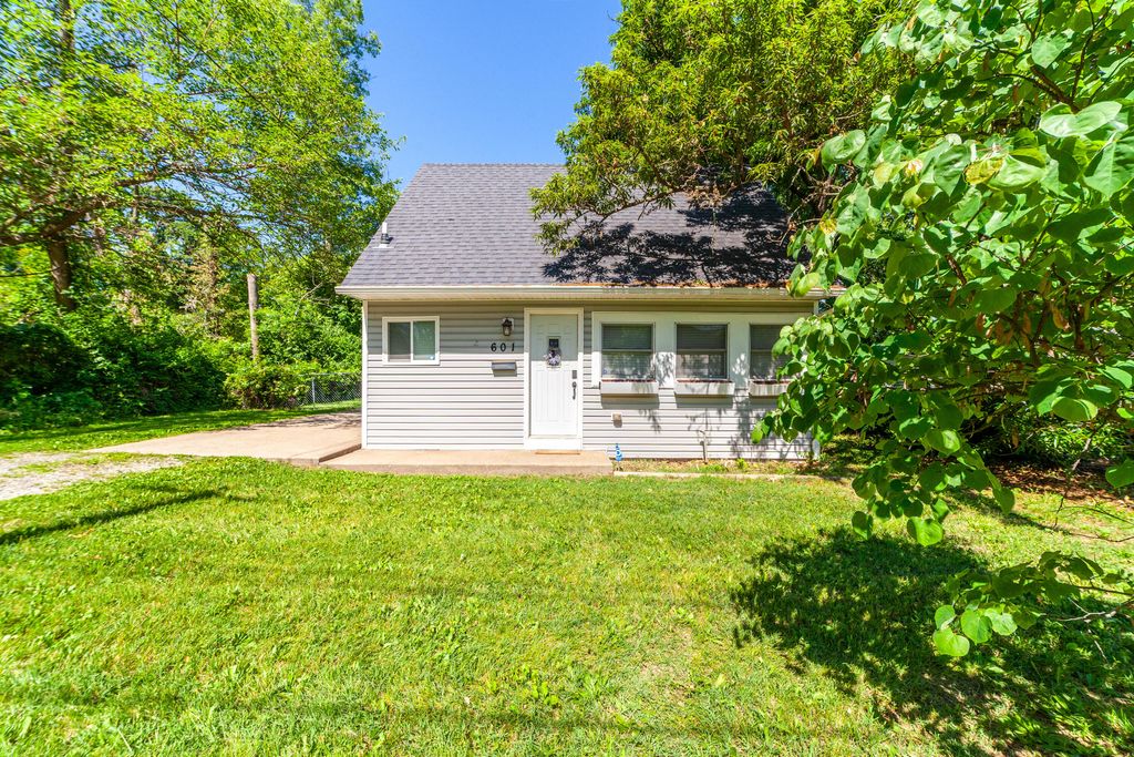 601 RIDGEWAY AVE, Columbia, MO 65203
