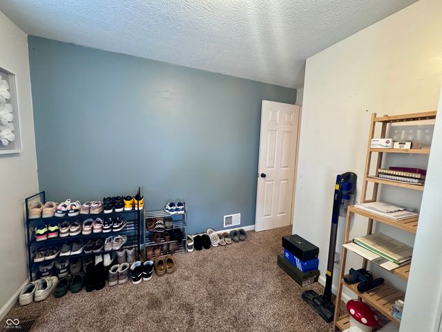 110 S West Street, Crawfordsville, IN 47933