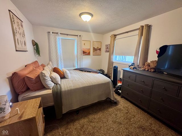 110 S West Street, Crawfordsville, IN 47933