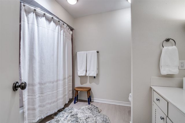 5833 Copperwood Lane 1132, Dallas, TX 75248