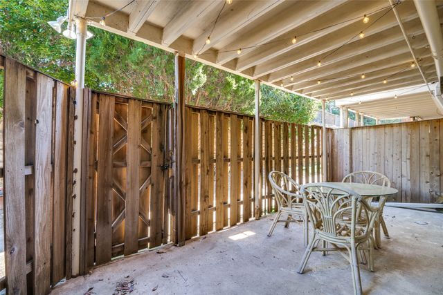 5833 Copperwood Lane 1132, Dallas, TX 75248