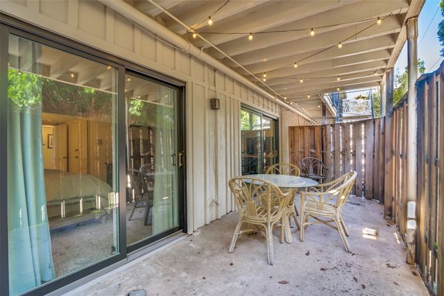 5833 Copperwood Lane 1132, Dallas, TX 75248