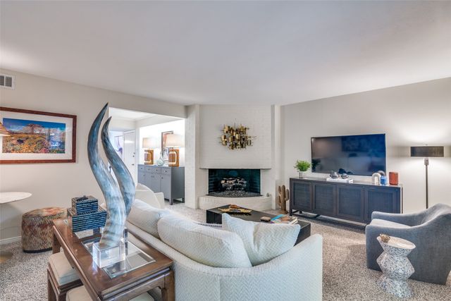 5833 Copperwood Lane 1132, Dallas, TX 75248