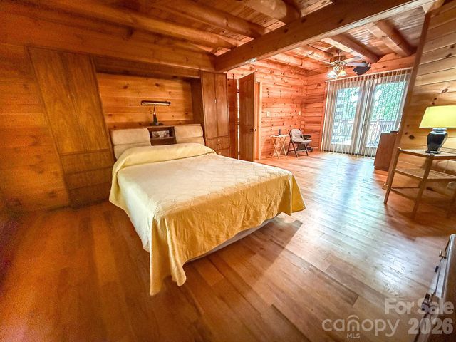 198 Ball Hill Place, Marshall, NC 28753