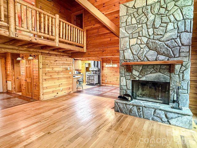 198 Ball Hill Place, Marshall, NC 28753
