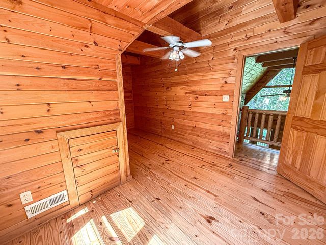 198 Ball Hill Place, Marshall, NC 28753