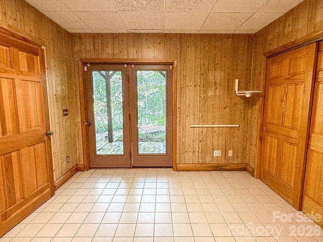 198 Ball Hill Place, Marshall, NC 28753