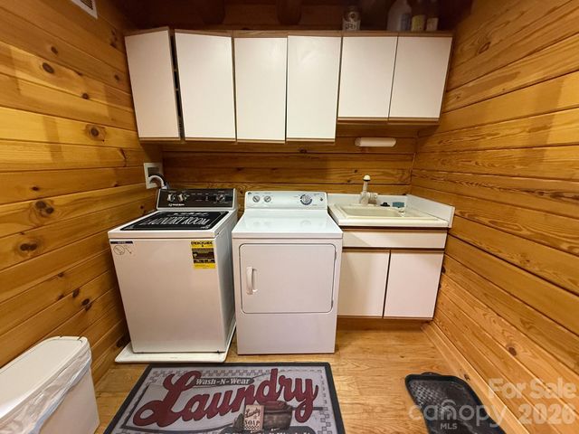 198 Ball Hill Place, Marshall, NC 28753