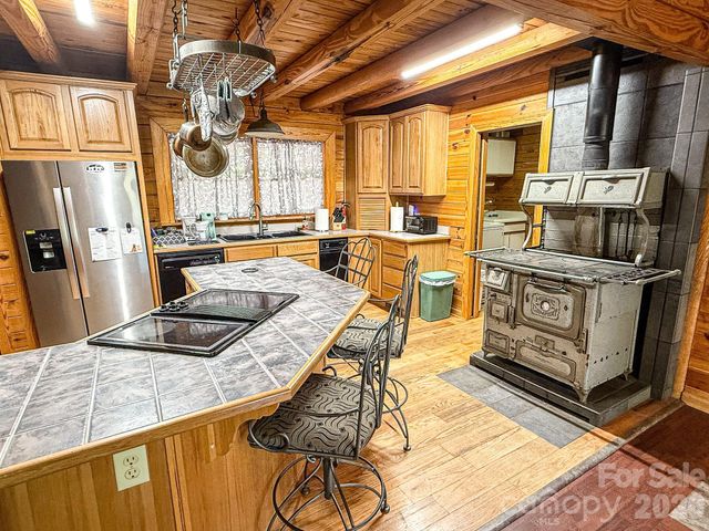 198 Ball Hill Place, Marshall, NC 28753
