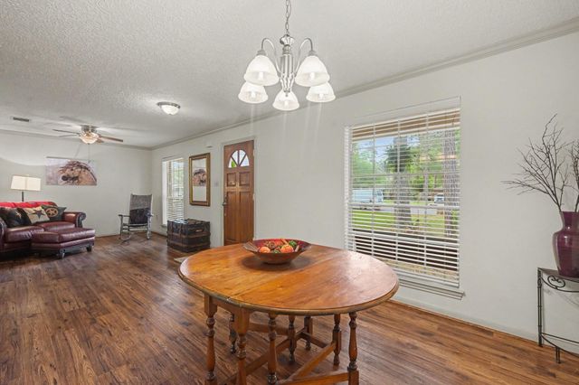 27631 Shannon Circle, Magnolia, TX 77355