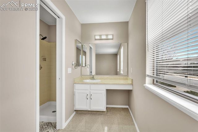 3350 Lynnwood Way, Colorado Springs, CO 80918