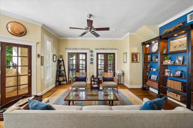 6635 Minola Street, Houston, TX 77007