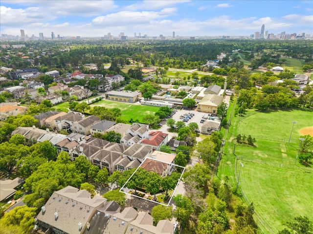 6635 Minola Street, Houston, TX 77007