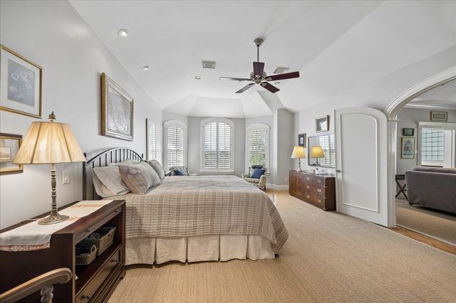 6635 Minola Street, Houston, TX 77007