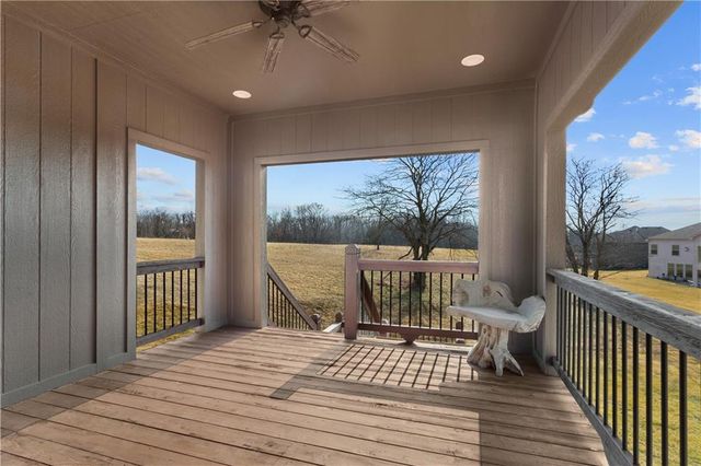 22905 E 42nd St Court, Blue Springs, MO 64015