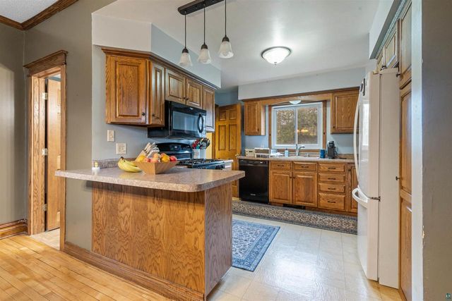 1308 N 16th St, Superior, WI 54880