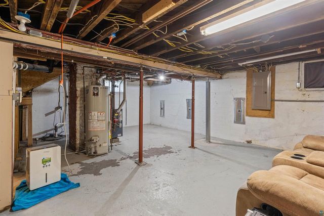 1308 N 16th St, Superior, WI 54880