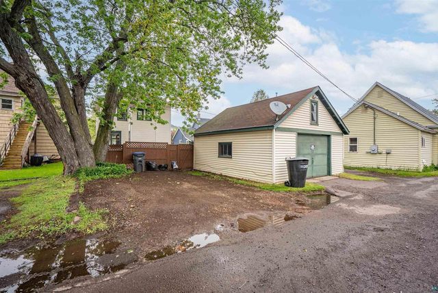 1308 N 16th St, Superior, WI 54880