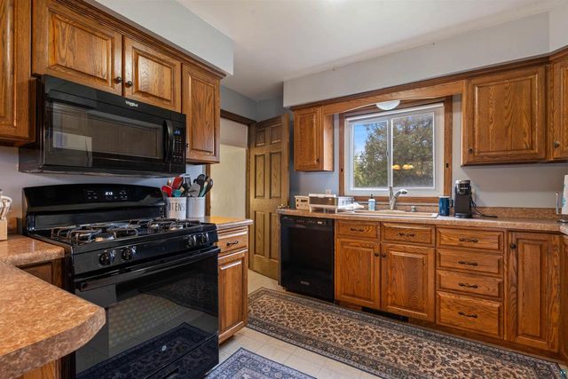 1308 N 16th St, Superior, WI 54880