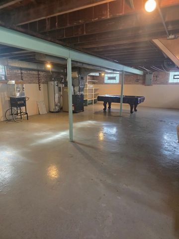 8634 S Kolin Avenue, Chicago, IL 60652