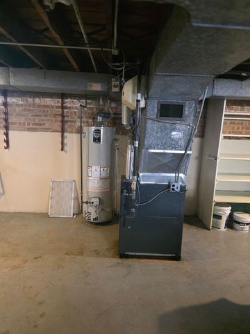 8634 S Kolin Avenue, Chicago, IL 60652