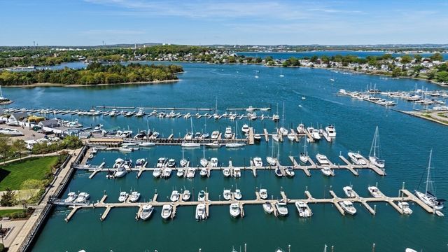 10 Shipyard Dr 511, Hingham, MA 02043
