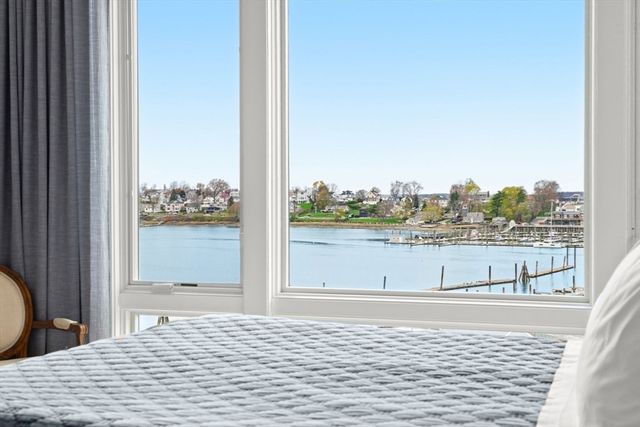10 Shipyard Dr 511, Hingham, MA 02043
