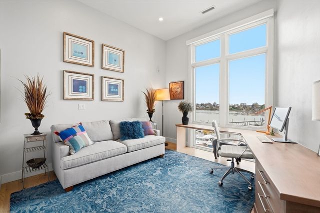 10 Shipyard Dr 511, Hingham, MA 02043