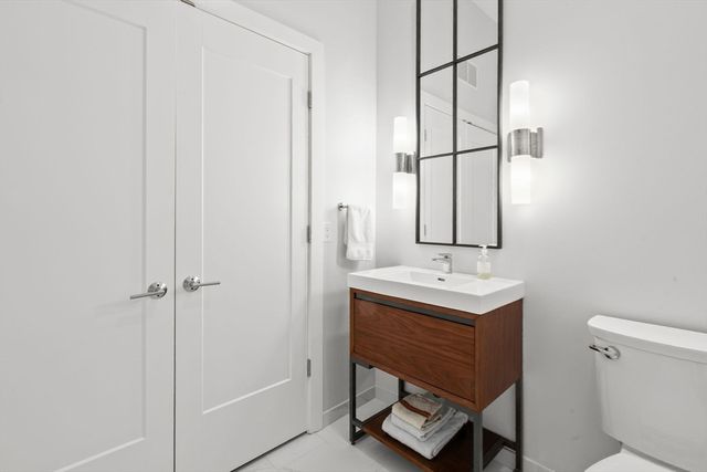 10 Shipyard Dr 511, Hingham, MA 02043
