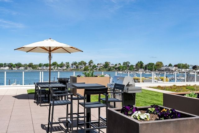 10 Shipyard Dr 511, Hingham, MA 02043
