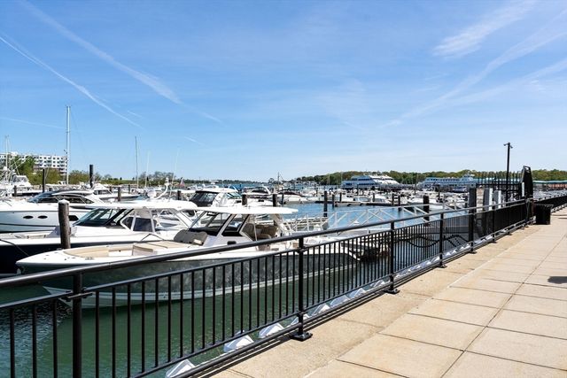 10 Shipyard Dr 511, Hingham, MA 02043