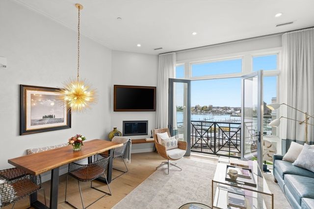 10 Shipyard Dr 511, Hingham, MA 02043