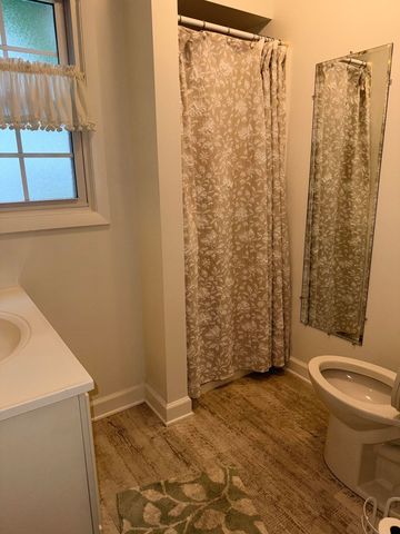 4696 Ohio River Road, Huntington, WV 25702
