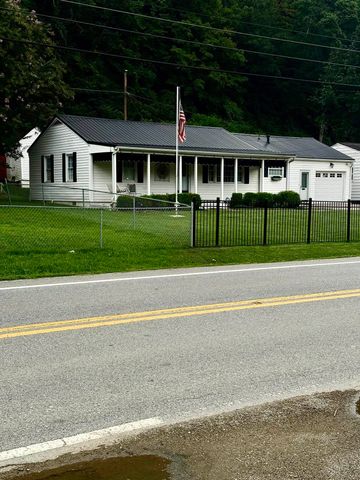 4696 Ohio River Road, Huntington, WV 25702