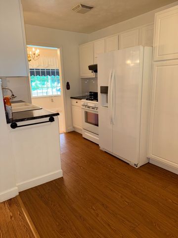 4696 Ohio River Road, Huntington, WV 25702