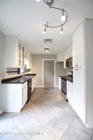 3325 Elizabeth Street, West Melbourne, FL 32904