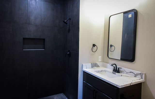 50 Claxton Drive, Bella Vista, AR 72714