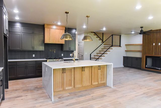 50 Claxton Drive, Bella Vista, AR 72714