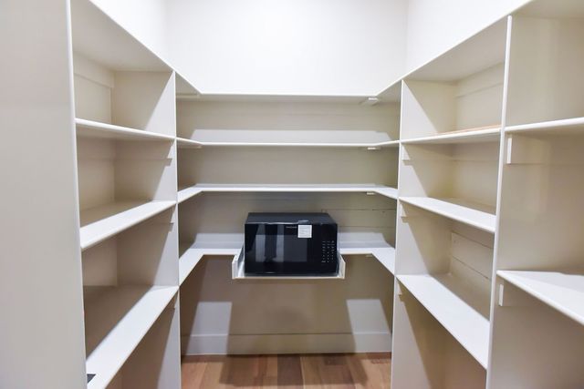 50 Claxton Drive, Bella Vista, AR 72714