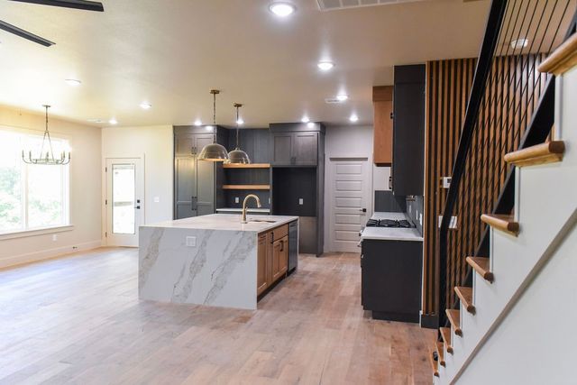 50 Claxton Drive, Bella Vista, AR 72714