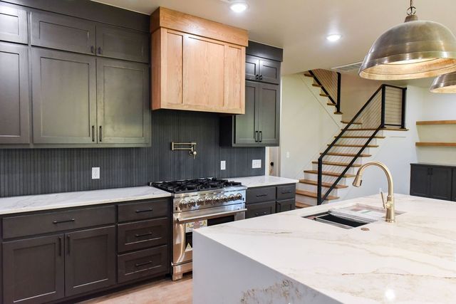 50 Claxton Drive, Bella Vista, AR 72714