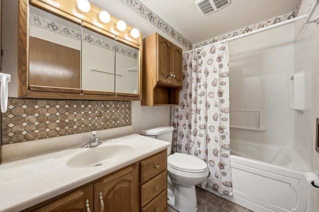 3030 8th Street N, Fargo, ND 58102