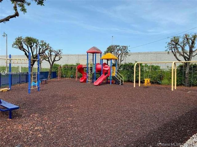 8441 SW 124th Avenue 103, Miami, FL 33183