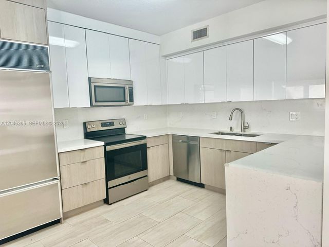 8441 SW 124th Avenue 103, Miami, FL 33183