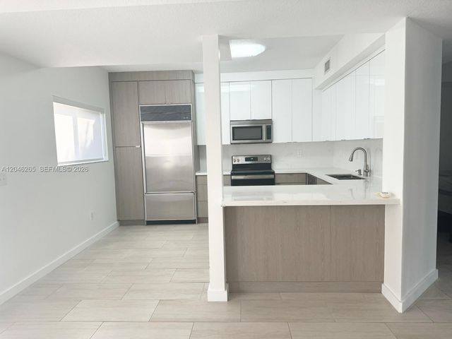 8441 SW 124th Avenue 103, Miami, FL 33183