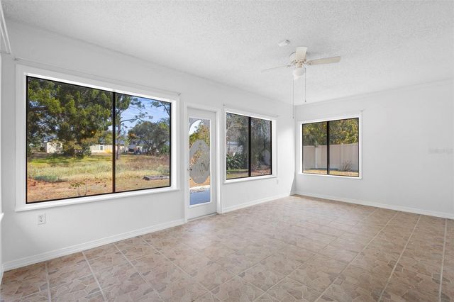 286 VALENCIA ROAD, Debary, FL 32713