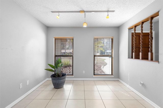 286 VALENCIA ROAD, Debary, FL 32713