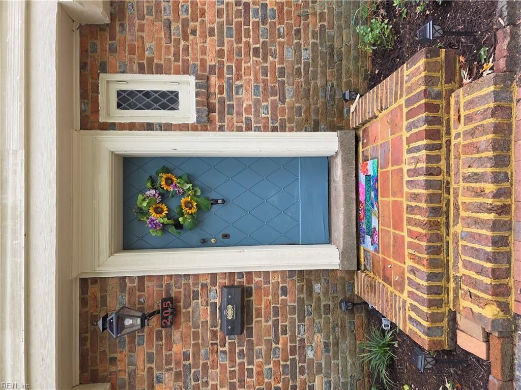 205 River RD, Newport News, VA 23601